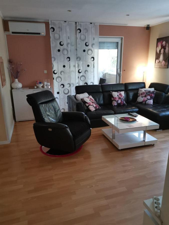 Apartman Lucica Задар Экстерьер фото